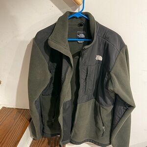 The North Face Men's Black and Olive Green Denali Fleece Jacket sz L rare color